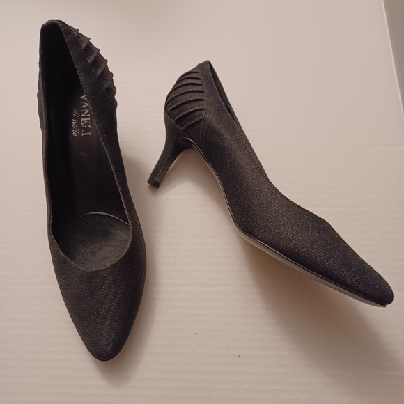 2/$60 Black Sparkly Heels - Size (Women) - Picture 1 of 7
